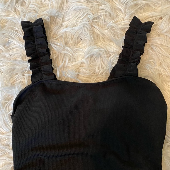 Black ruffled sleeve bodysuit - Picture 3 of 6